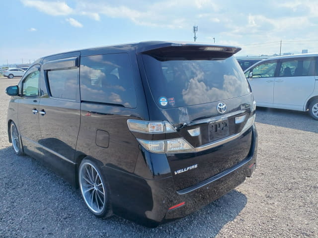 TOYOTA Vellfire thumbnail 3