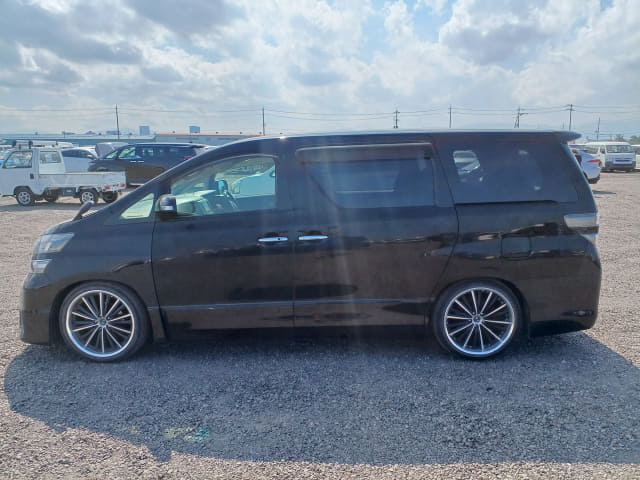 TOYOTA Vellfire thumbnail 2