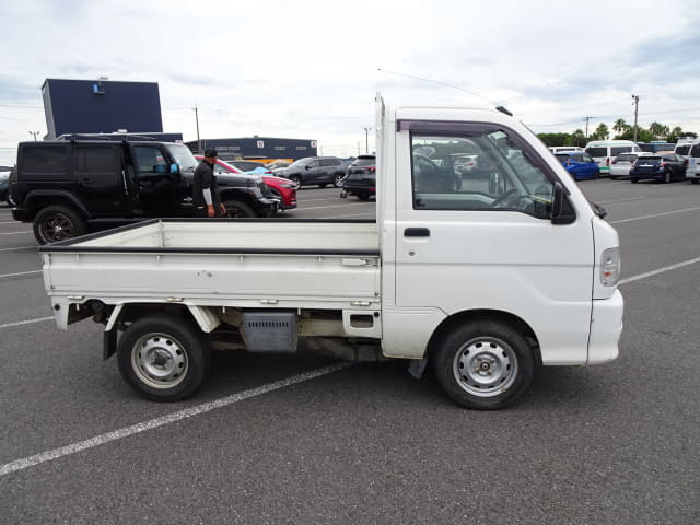 DAIHATSU Hijet Truck thumbnail 6