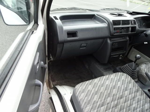 DAIHATSU Hijet Truck thumbnail 24