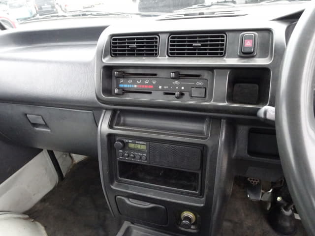 DAIHATSU Hijet Truck thumbnail 28