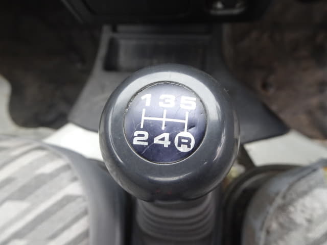 DAIHATSU Hijet Truck thumbnail 31