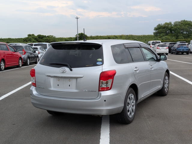 TOYOTA Corolla Fielder thumbnail 5