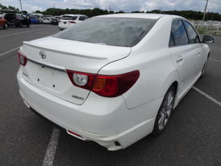 2011 TOYOTA Mark X