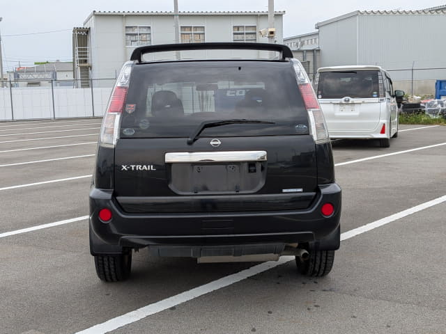 NISSAN X-Trail thumbnail 4