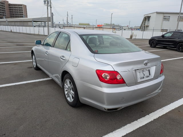 TOYOTA Mark X thumbnail 3