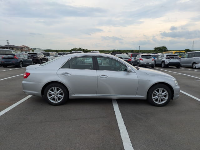 TOYOTA Mark X thumbnail 6