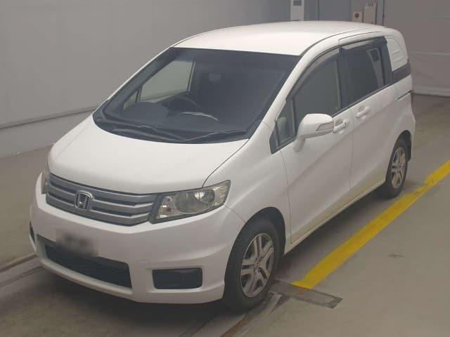 HONDA Freed Spike