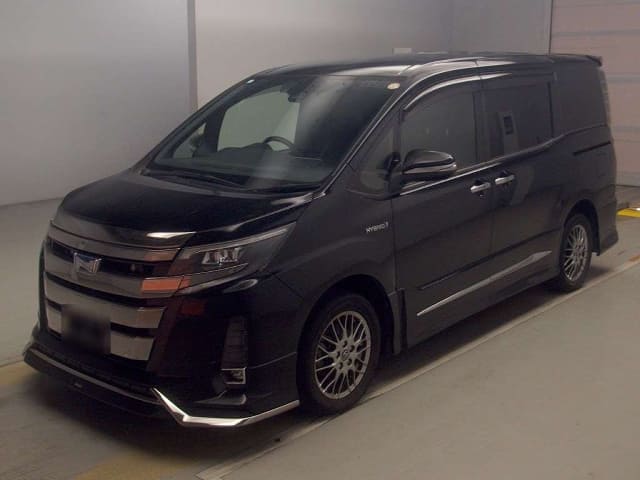 TOYOTA Noah Hybrid