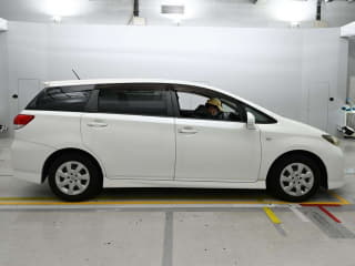 2010 TOYOTA Wish