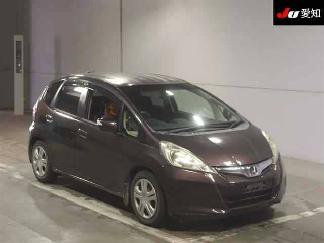 HONDA Fit.