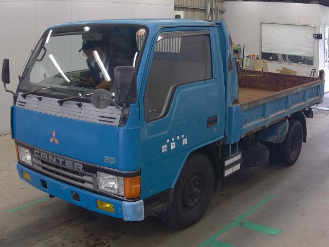 MITSUBISHI Canter.