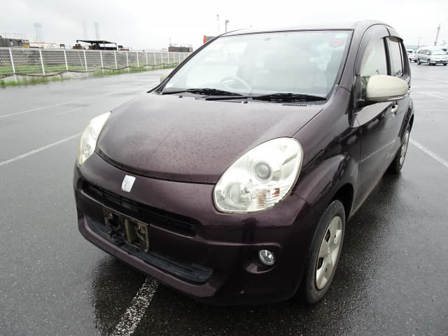 TOYOTA Passo