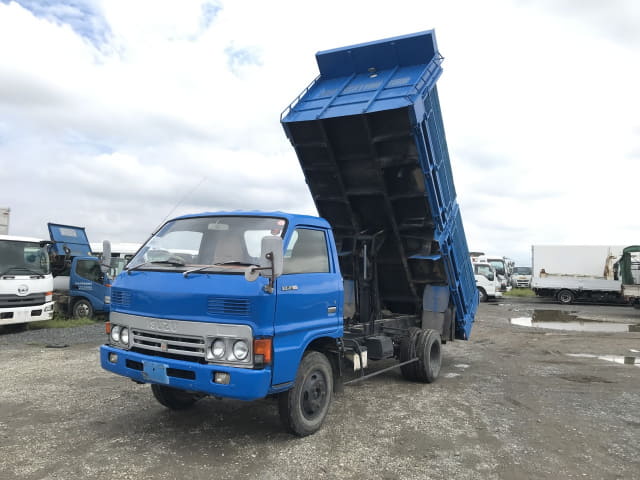 ISUZU Elf Truck;