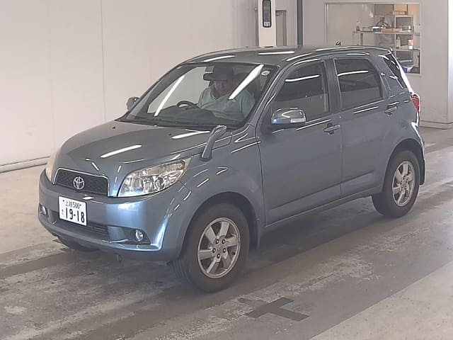 TOYOTA Rush;