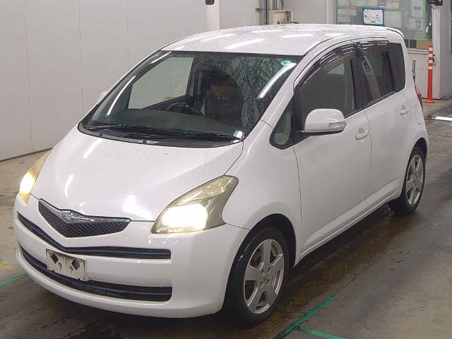 TOYOTA Ractis;