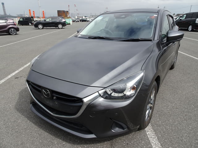 MAZDA Demio